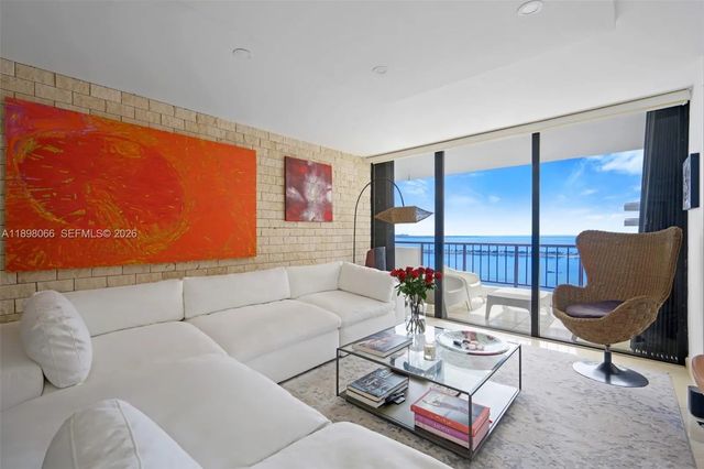 3 of 38 - 1581 Brickell Avenue #2005, Miami, FL