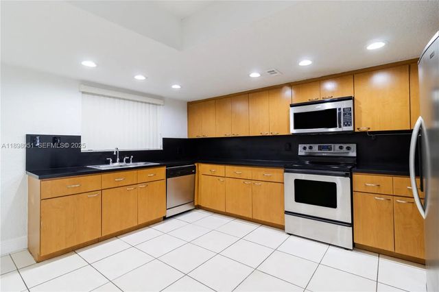 5 of 19 - 217 Nw 109th Avenue #2-217, Miami, FL