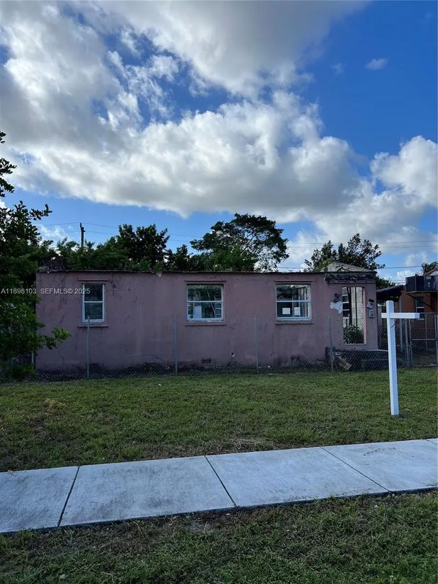 2122 Dewey Street, Hollywood