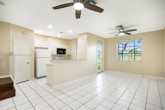 3 of 42 - 6051 Sw 19th Place, North Lauderdale, FL