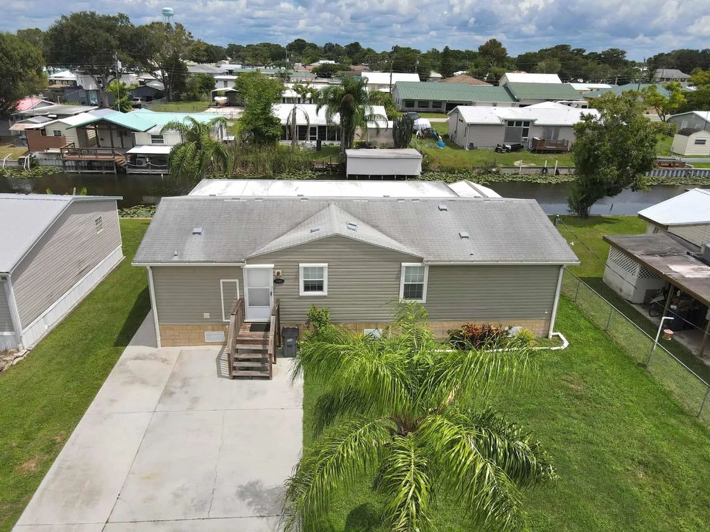 1081 6th Street, Okeechobee