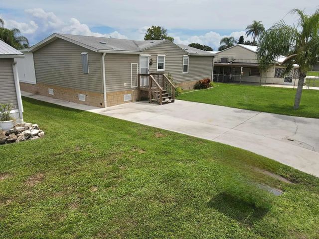2 of 19 - 1081 6th Street, Okeechobee, FL