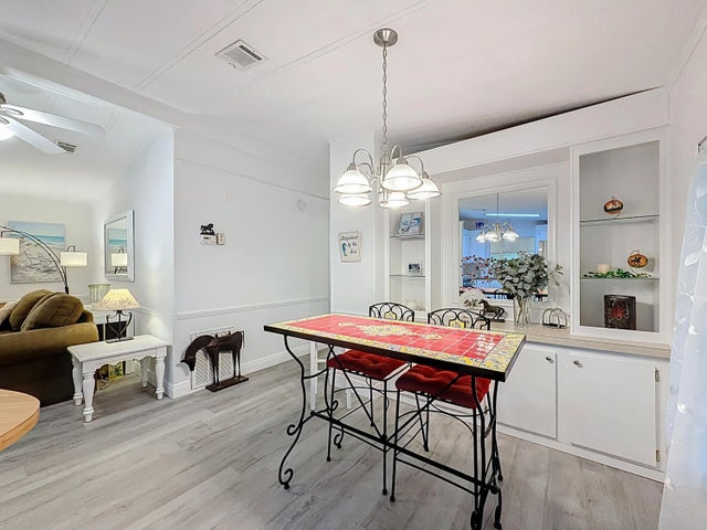 Photo of Listing #R11133248