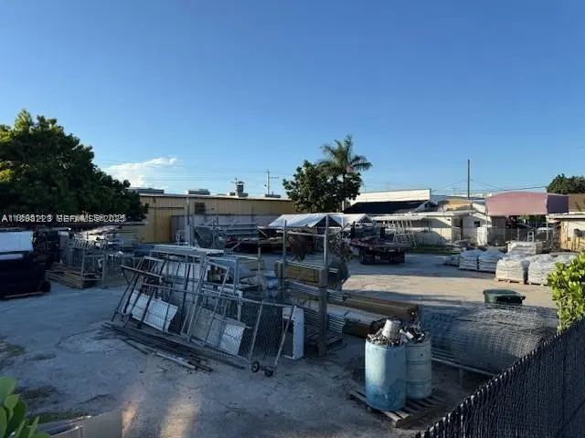 2 of 5 - 330 Ne 1st Road, Homestead, FL