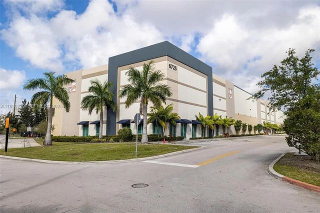 6725 Nw 36th Street, Miami