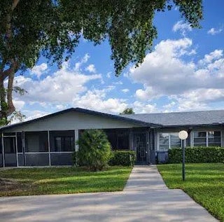 Photo of Listing #R11133317