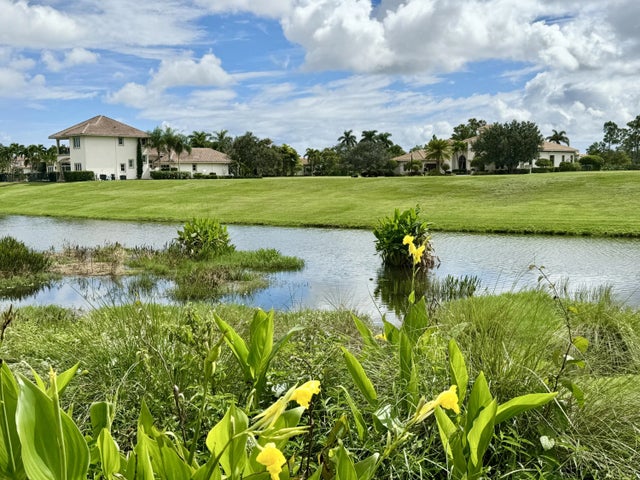 Photo of Listing #R11133335