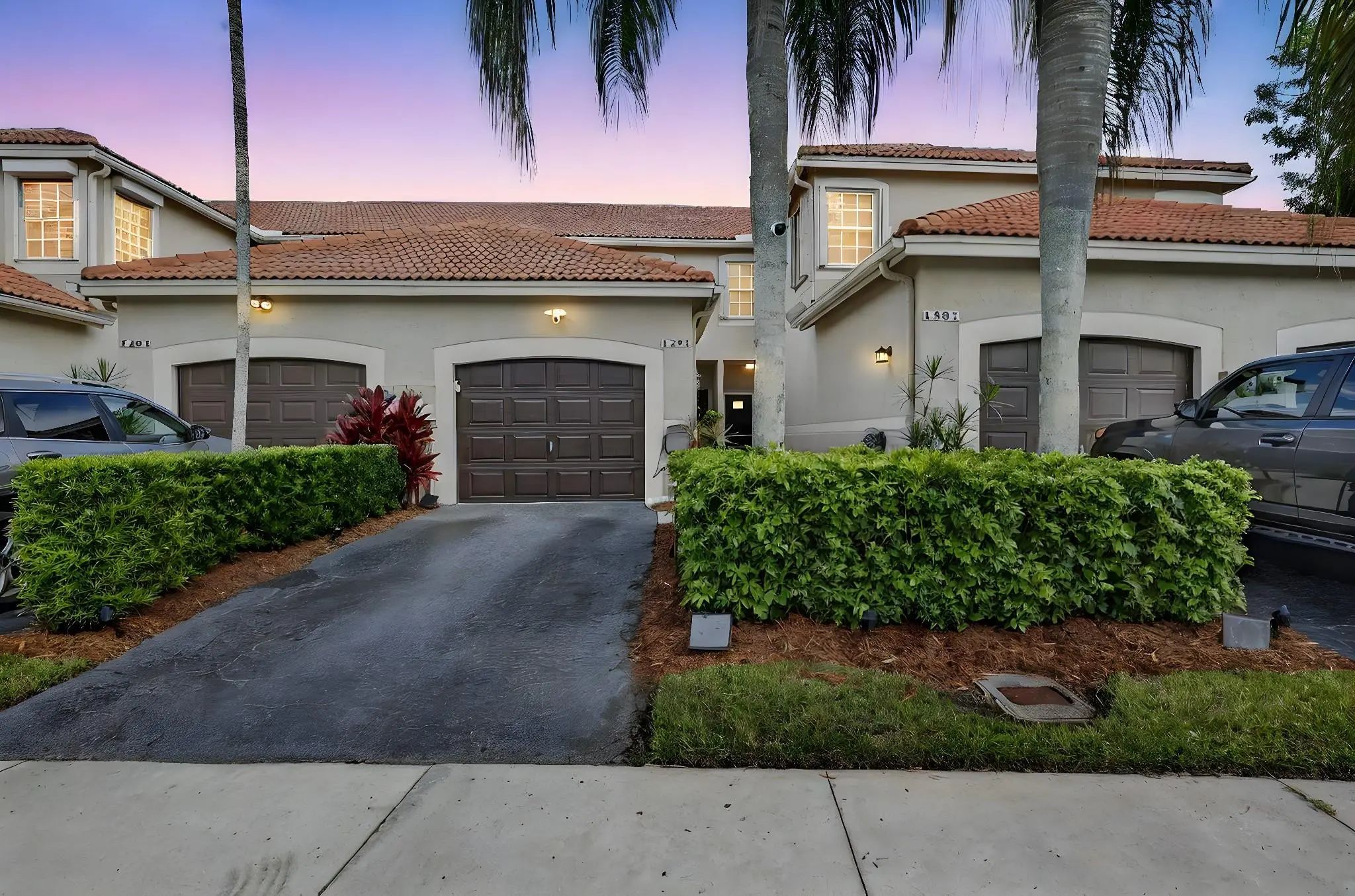 1291 Sorrento Drive #1291, Weston