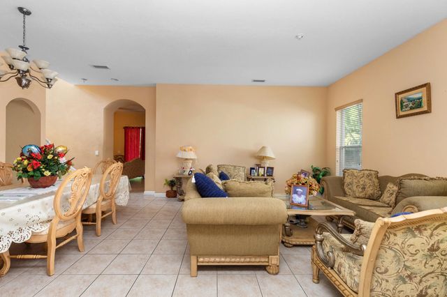 3 of 24 - 1017 Grove Park Circle, Boynton Beach, FL