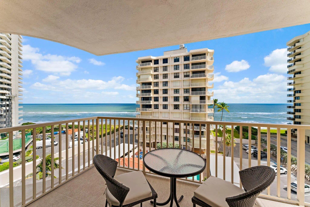 5480 N Ocean Drive #b6b, Singer Island