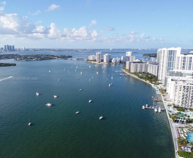 5 of 30 - 441 Collins Avenue #27, Miami Beach, FL