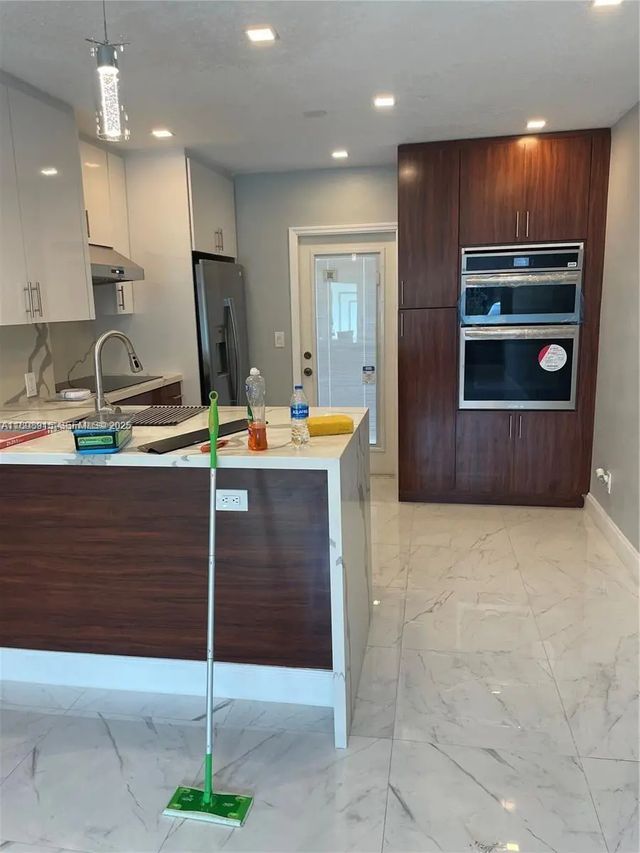 3 of 9 - 1230 Ne 148th Street, Miami, FL