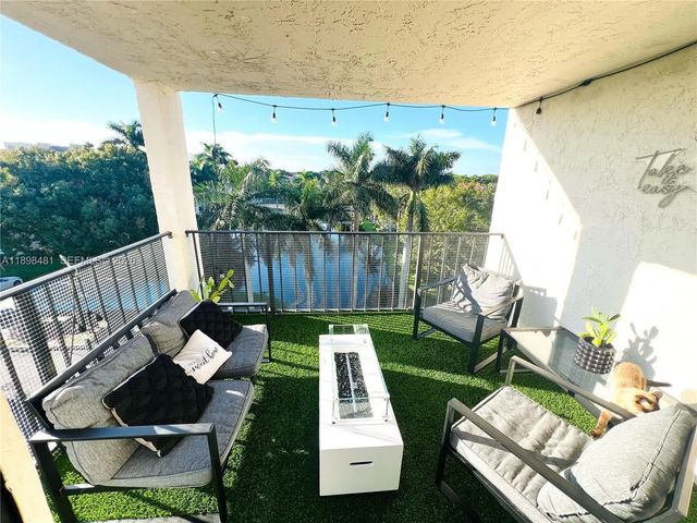 3 of 25 - 6190 Woodlands Boulevard #517, Tamarac, FL