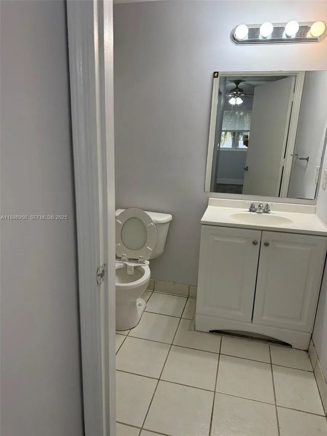 5 of 10 - 11040 Sw 196th Street #211, Cutler Bay, FL