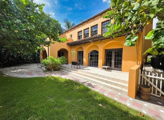 3 of 33 - 4200 N Surf Road, Hollywood, FL