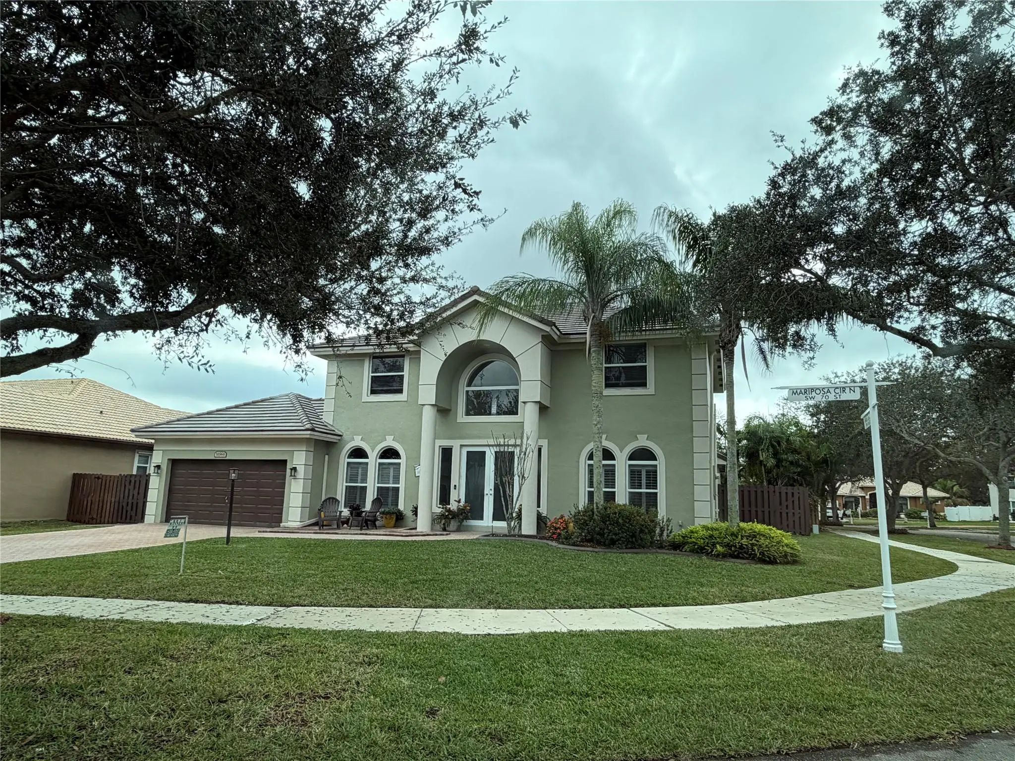 16566 N Mariposa Circle, Fort Lauderdale