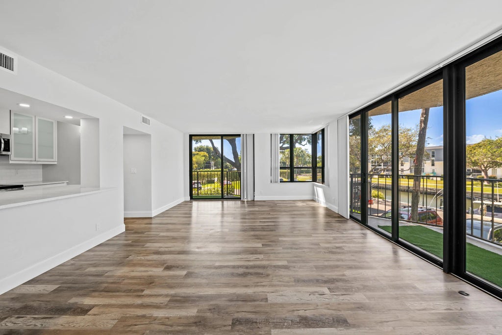 799 Jeffery Street #202, Boca Raton