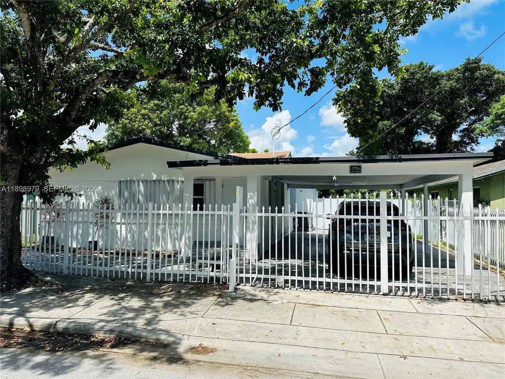 17926 Sw 104th Avenue, Miami