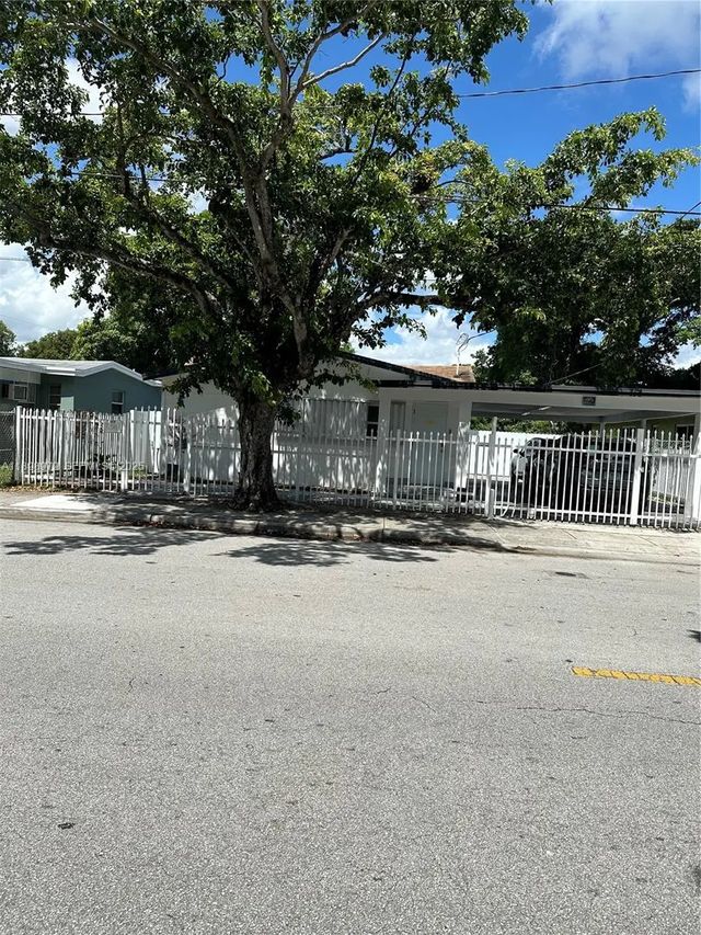 5 of 39 - 17926 Sw 104th Avenue, Miami, FL