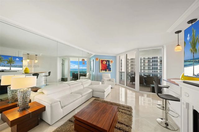 4 of 51 - 4775 Collins Avenue #1708, Miami Beach, FL