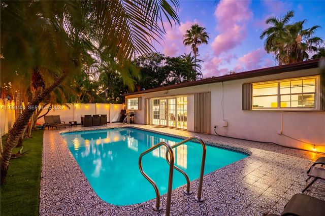 1244 Garfield Street, Hollywood