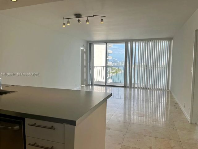 4 of 15 - 7601 E Treasure Drive #2308, North Bay Village, FL