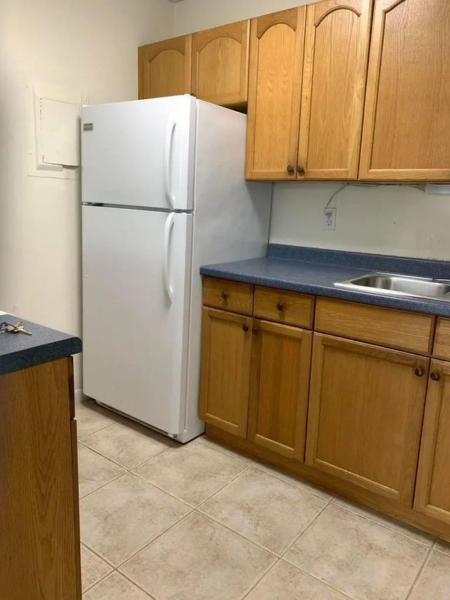 3 of 8 - 643 Executive Center Drive #q-102, West Palm Beach, FL