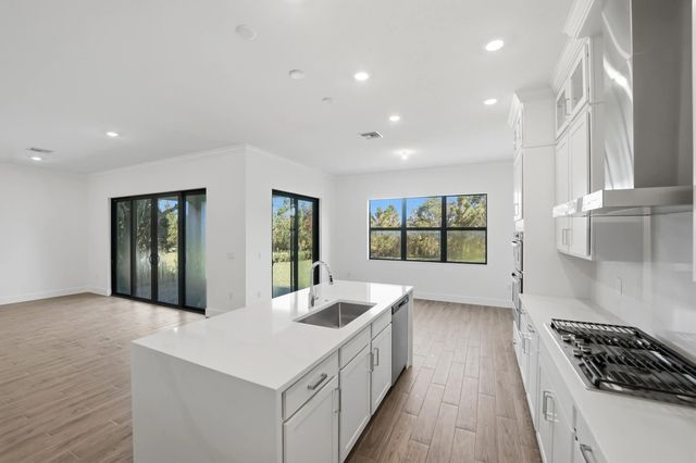 2 of 21 - 1026 Raleigh Way, Wellington, FL
