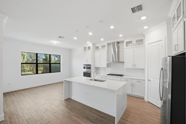 4 of 21 - 1026 Raleigh Way, Wellington, FL