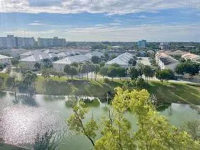 3 of 22 - 3850 Washington Street #810, Hollywood, FL