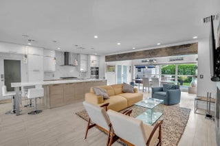 Photo of Listing #F10532723