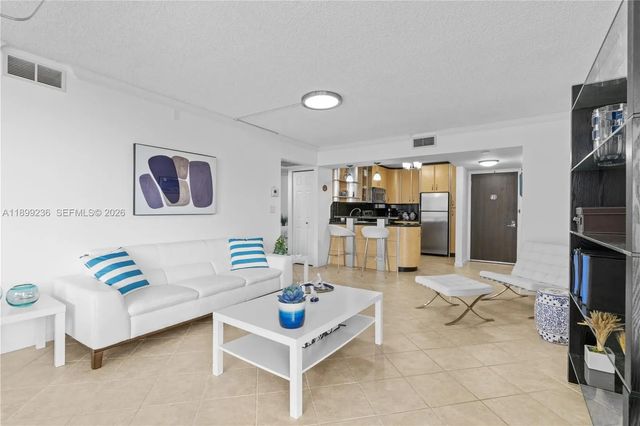 3 of 27 - 20379 W Country Club Drive #2039, Aventura, FL