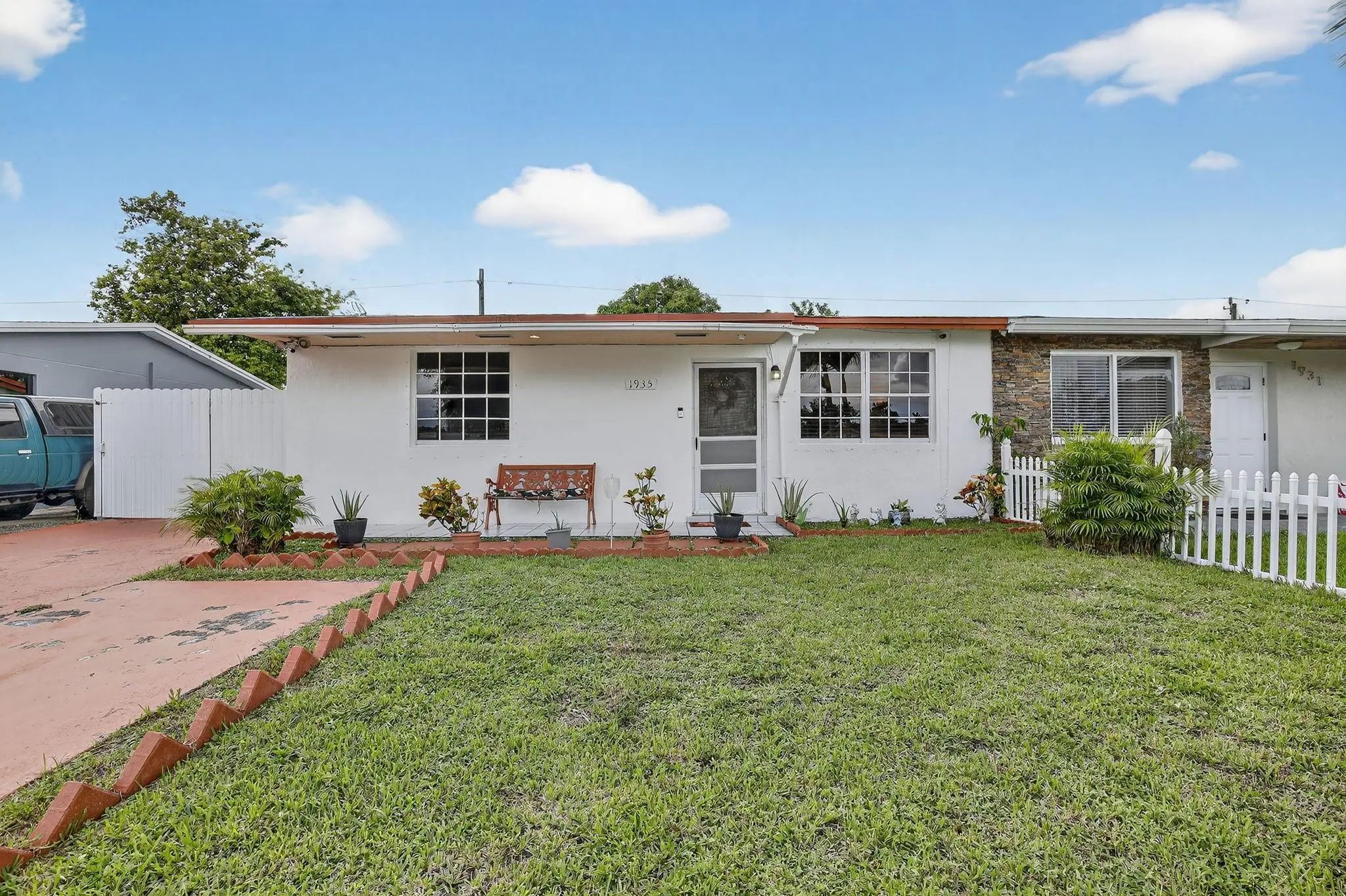 1935 Sw 67th Terrace, North Lauderdale