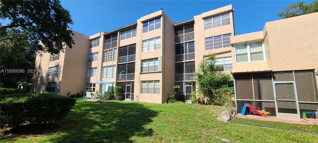 9410 Live Oak Place #109, Davie