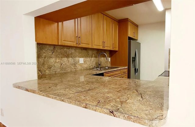 5 of 23 - 9410 Live Oak Place #109, Davie, FL