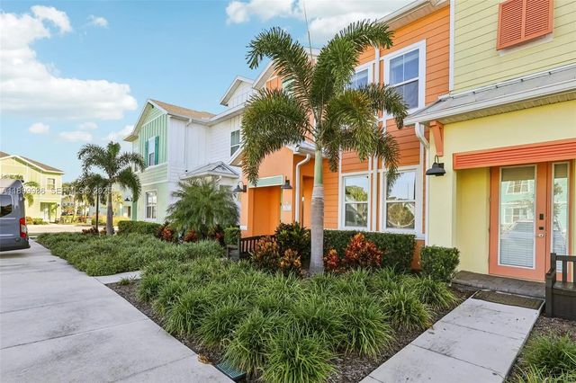 2 of 34 - 2971 Castaway Lane, Kissimmee, FL