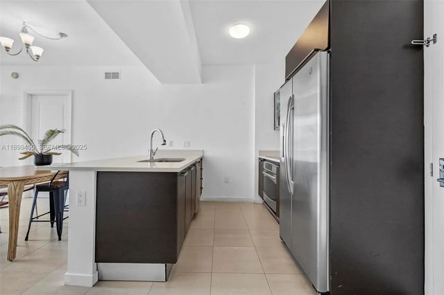5 of 32 - 333 Ne 24th Street #812, Miami, FL