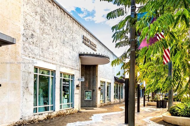 348 Miracle Mile, Coral Gables