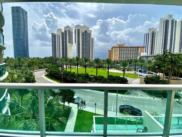 19370 Collins Avenue #415, Sunny Isles Beach