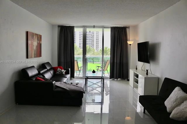 5 of 27 - 19370 Collins Avenue #415, Sunny Isles Beach, FL