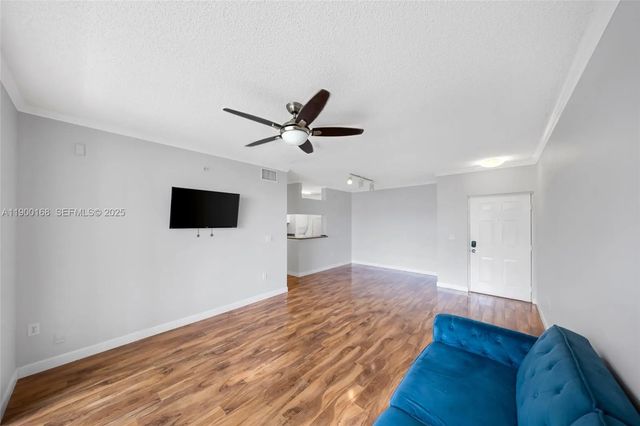 3 of 13 - 17125 N Bay Road #3301, Sunny Isles Beach, FL