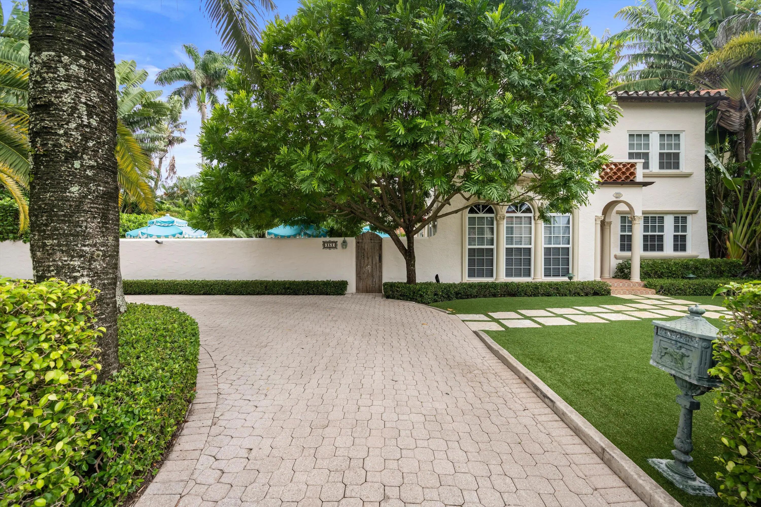 252 Seaspray Avenue, Palm Beach