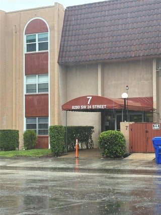 Photo of Listing #F10532890