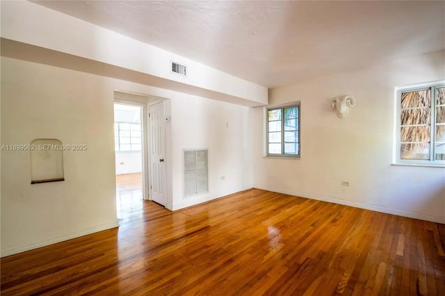 5 of 11 - 1485 Bay Road, Miami Beach, FL
