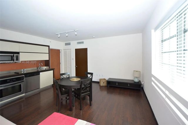 2 of 11 - 435 21st Street #205, Miami Beach, FL