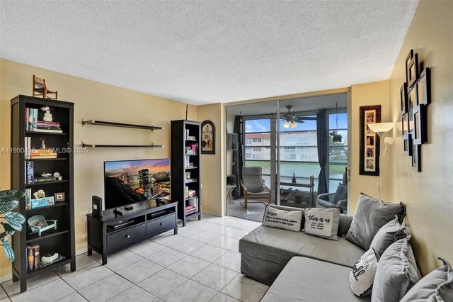 4 of 21 - 2791 N Pine Island Road #205, Sunrise, FL
