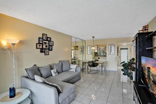 5 of 21 - 2791 N Pine Island Road #205, Sunrise, FL