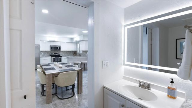 4 of 32 - 8204 Sw 23rd Street #d, North Lauderdale, FL