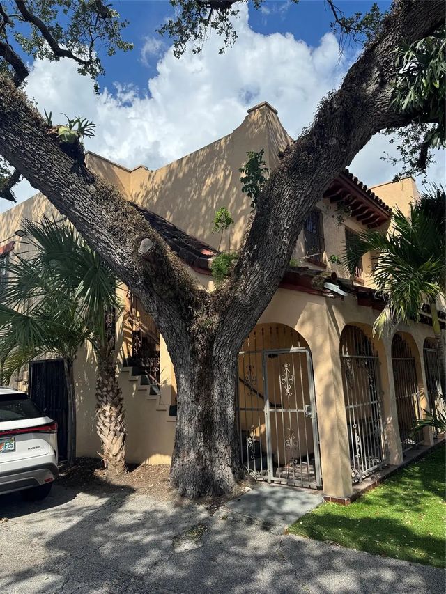 1527 Ne 4th Avenue, Fort Lauderdale