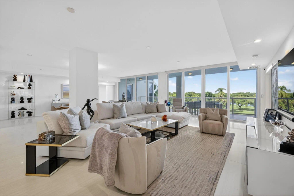 20155 Boca West Drive #c302, Boca Raton